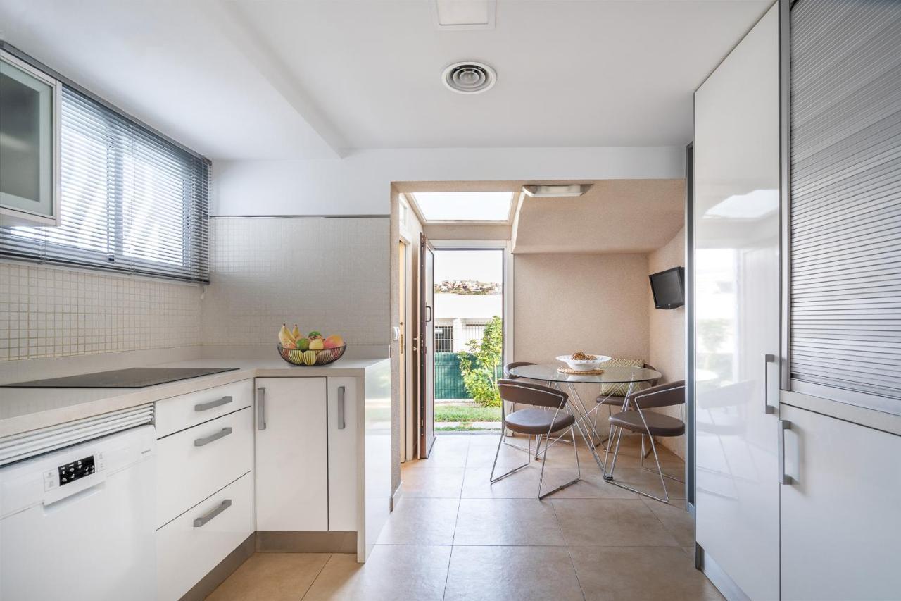 Bonito Bungalow Con Piscina Junto A La Playa San Bartolomé Eksteriør billede
