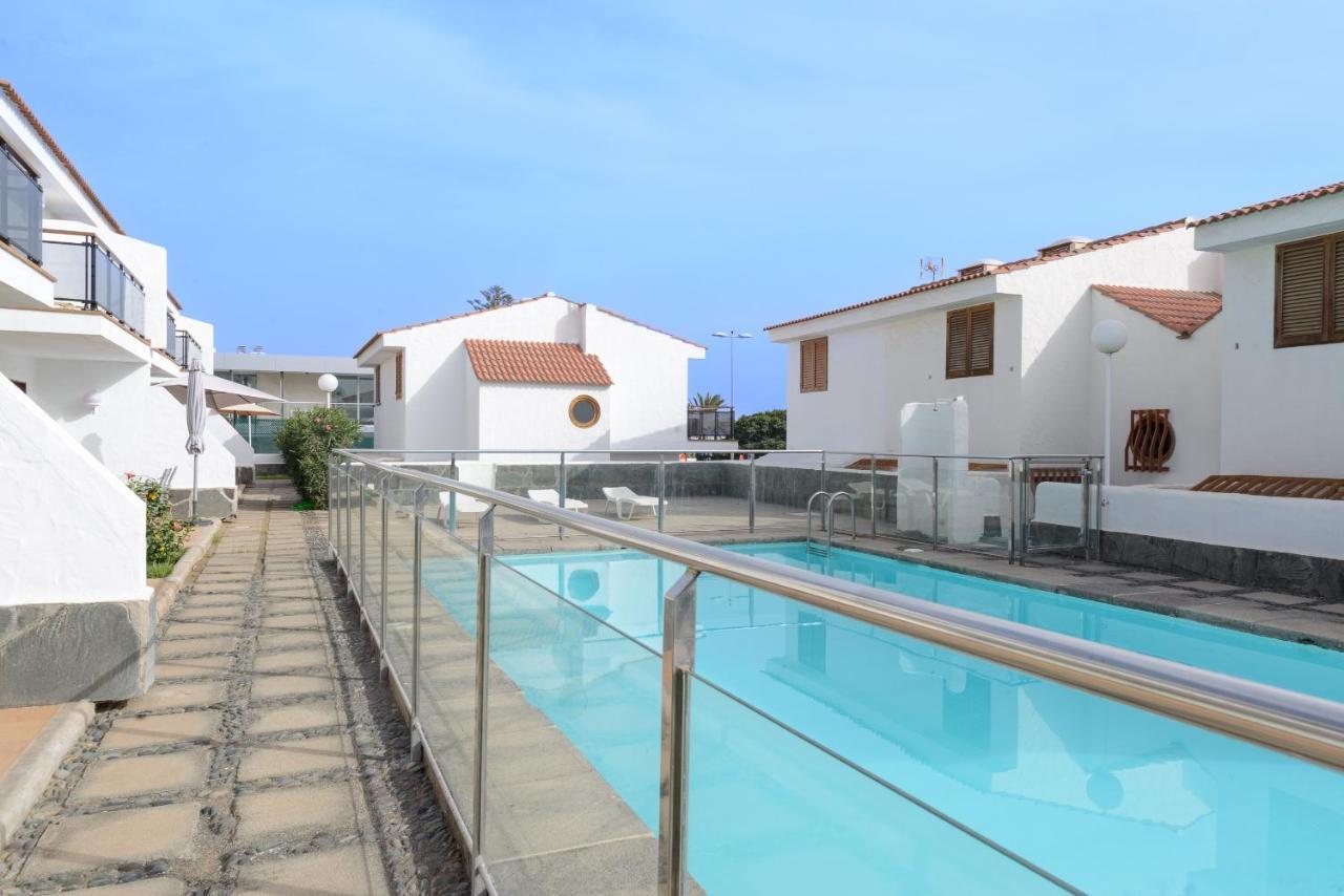 Bonito Bungalow Con Piscina Junto A La Playa San Bartolomé Eksteriør billede